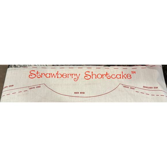 Vintage Strawberry Shortcake 1984 DIY costume or doll 2 fabric panels available - Picture 3 of 7